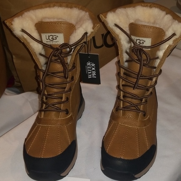 Waterproof boots - Picture 8 of 9